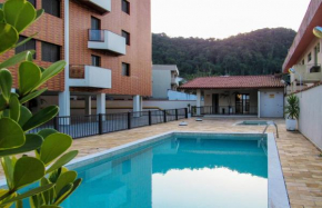 Apto c piscina e churrasq em Praia Grande Ubatuba